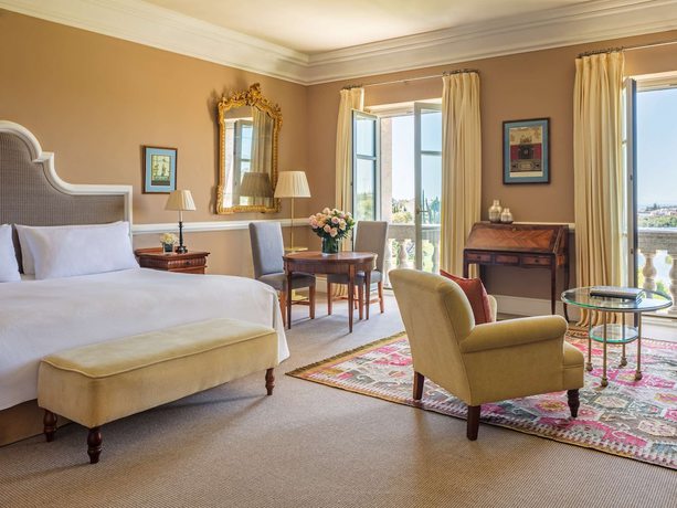 Imagen de la habitación del Hotel Anantara Villa Padierna Palace Benahavís Marbella Resort. Foto 7