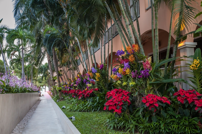 Imagen de los interiores del Hotel Anantasila Beach Resort Hua Hin. Foto 16