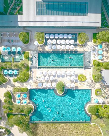 Imagen de la piscina del Hotel Ananti At Busan Village. Foto 15