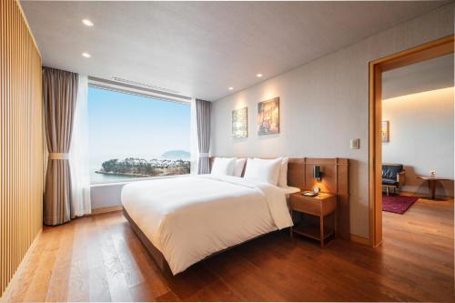 Imagen de la habitación del Hotel Ananti at Namhae. Foto 15
