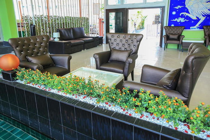 Imagen de la piscina del Hotel Anantra Resort Pattaya. Foto 12