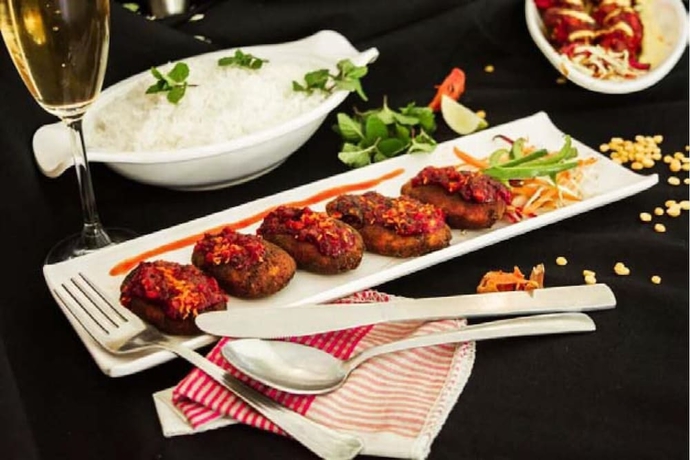 Imagen del bar/restaurante del Hotel Ananya Greens. Foto 7