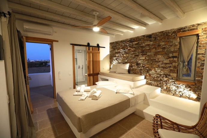 Imagen de la habitación del Hotel Anapnoe Resort by ParosKite. Foto 13