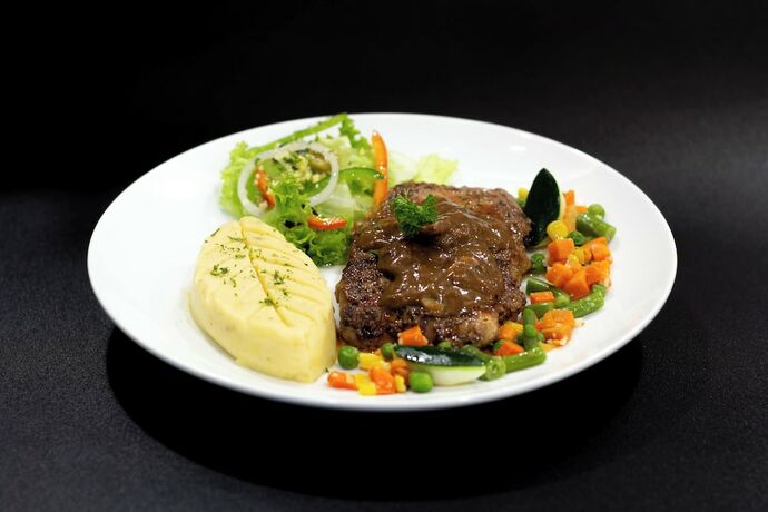 Imagen del bar/restaurante del Hotel Anara Airport. Foto 12