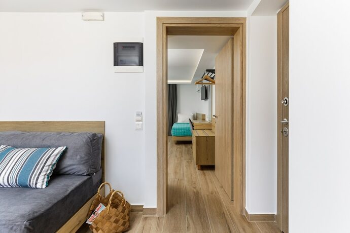 Imagen de la habitación del Hotel Anassa Suites. Foto 14