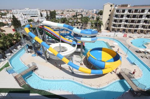 Imagen general del Hotel Anastasia Splash Residences. Foto 16