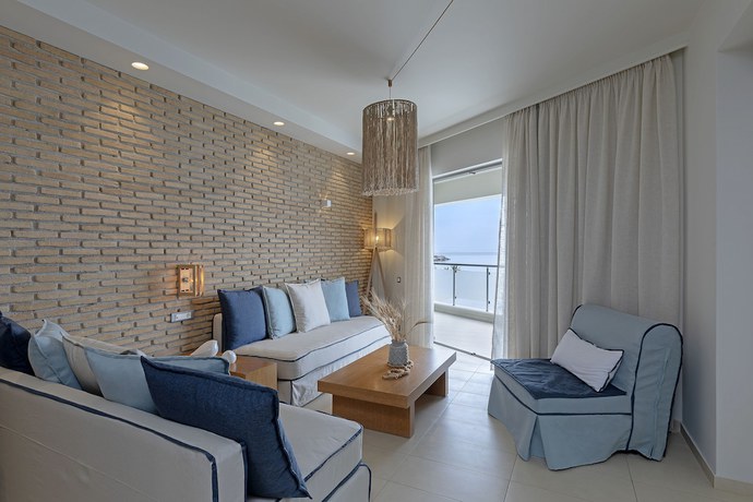 Imagen de la habitación del Hotel Anastasia and Suites Mediterranean Comfort. Foto 6