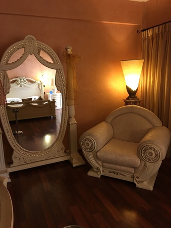 Imagen de la habitación del Hotel Anastazia Luxury Suites and Rooms. Foto 2