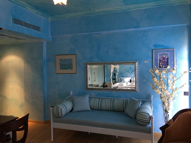 Imagen de los interiores del Hotel Anastazia Luxury Suites and Rooms. Foto 11