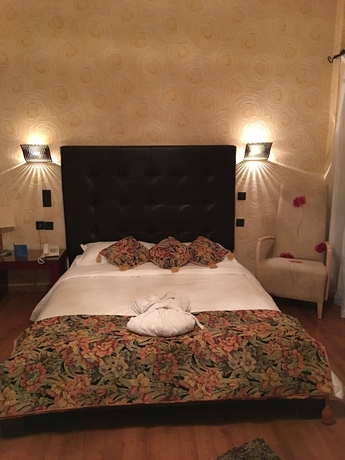Imagen de la habitación del Hotel Anastazia Luxury Suites and Rooms. Foto 6