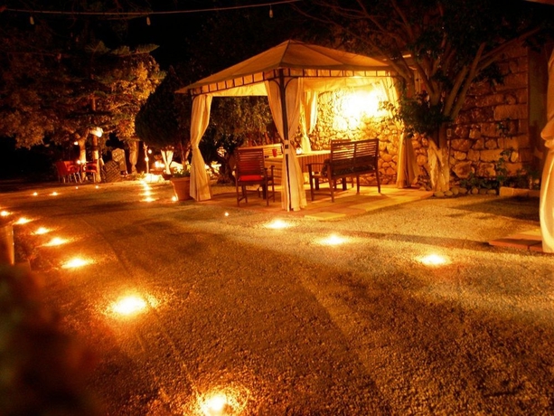 Imagen de los exteriores del Hotel Anatoli, Aegina. Foto 13