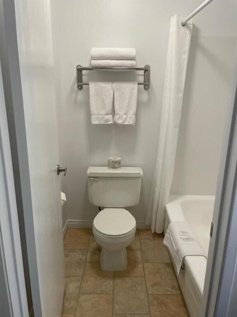 Imagen de la habitación del Hotel Anavada Inn And Suites Grande Prairie. Foto 8
