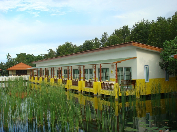 Imagen de la habitación del Hotel Anavilla Tangke Resort. Foto 3