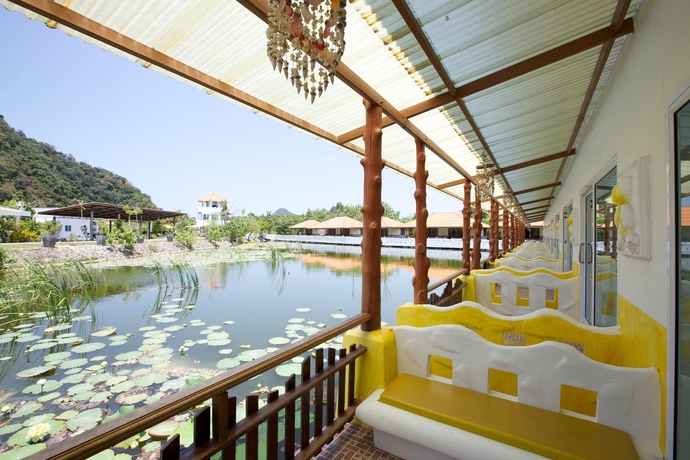 Imagen de la habitación del Hotel Anavilla Tangke Resort. Foto 7