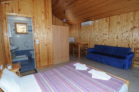 Imagen de la habitación del Hotel Anaxos Hill Village. Foto 8