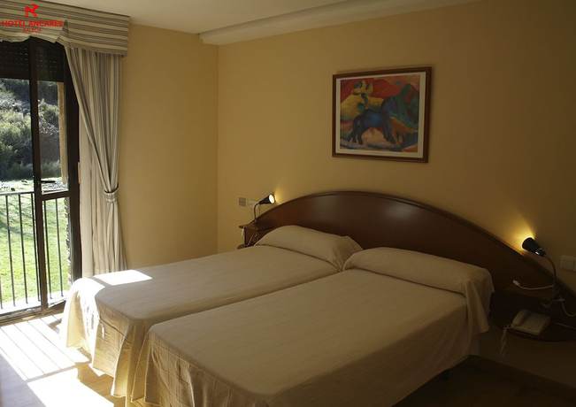 Imagen de la habitación del Hotel Ancares. Foto 13