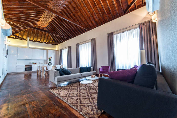 Imagen de los interiores del Hotel Anchieta 60. Foto 8