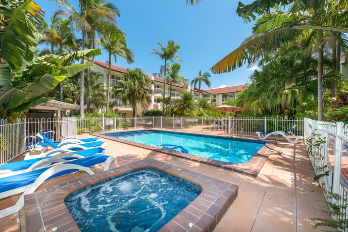 Imagen de la piscina del Hotel Anchor Down Apartments. Foto 14