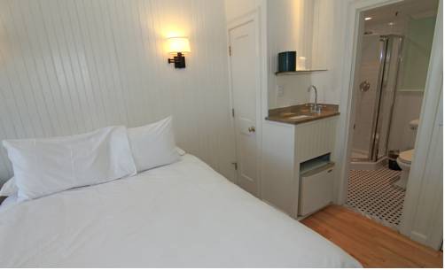 Imagen de la habitación del Hotel Anchor Inn Beach House. Foto 10