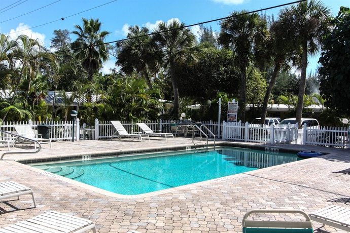 Imagen de la piscina del Hotel Anchor Inn and Cottages. Foto 15