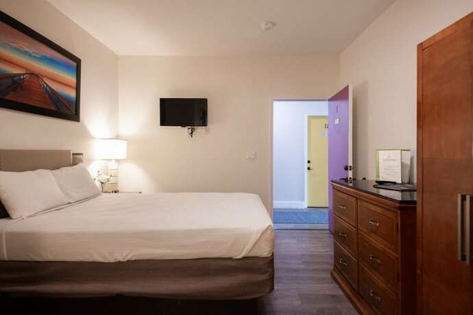 Imagen general del Hotel Anchor Pointe Inn. Foto 3