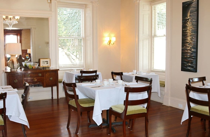 Imagen del bar/restaurante del Hotel Anchorage 1770. Foto 2