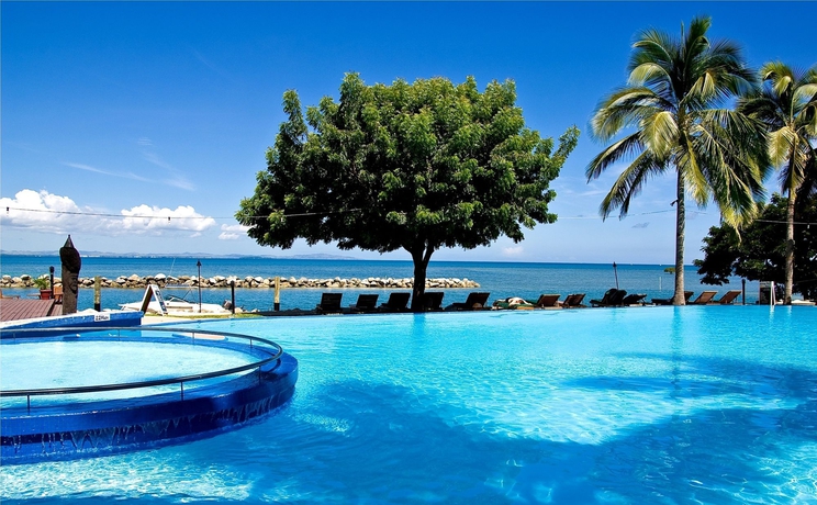 Imagen de la piscina del Hotel Anchorage Beach Resort. Foto 15