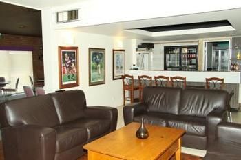 Imagen de los interiores del Hotel Anchorage Motor Inn. Foto 10