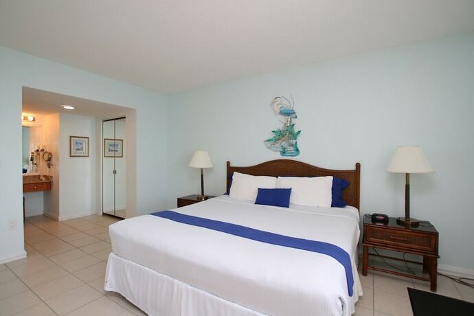 Imagen de la habitación del Hotel Anchorage Resort and Yacht Club. Foto 18