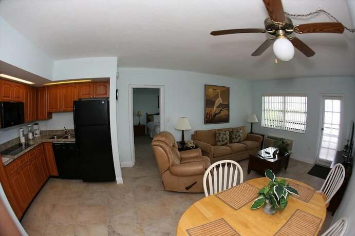 Imagen general del Hotel Anchorage Resort and Yacht Club. Foto 3
