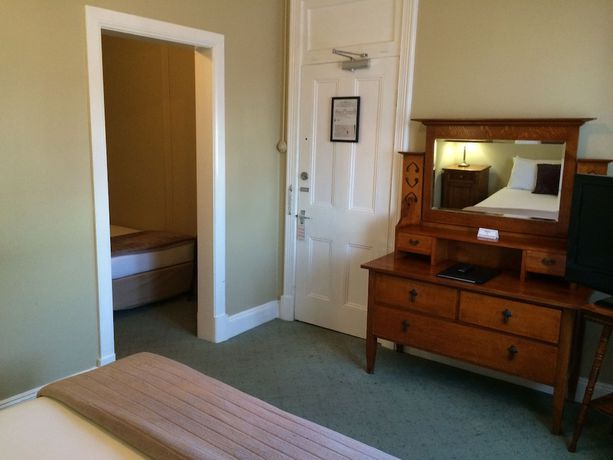 Imagen de la habitación del Hotel Anchorage Seafront. Foto 2