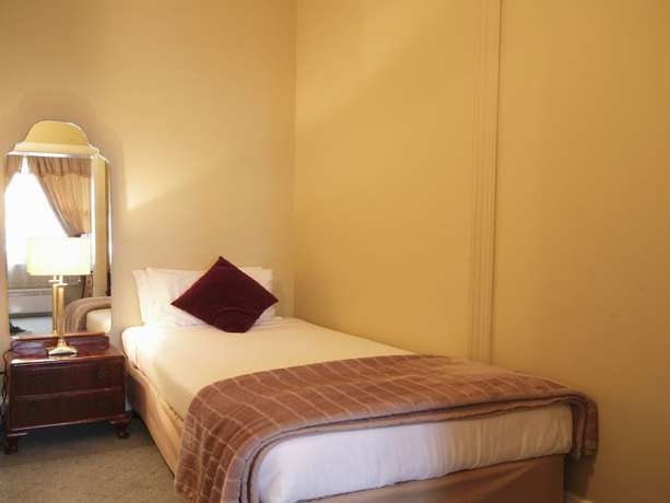 Imagen de la habitación del Hotel Anchorage Seafront. Foto 13