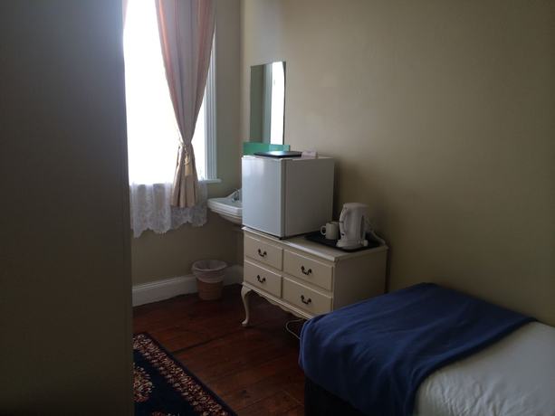 Imagen de la habitación del Hotel Anchorage Seafront. Foto 17
