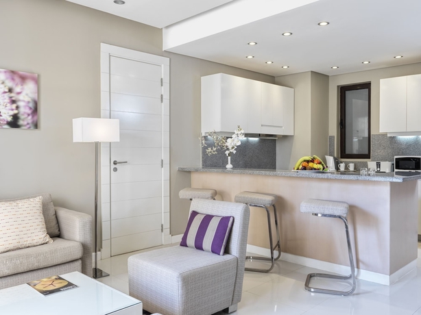 Imagen de la habitación del Hotel Ancient Sands Golf Resort and Residences. Foto 7