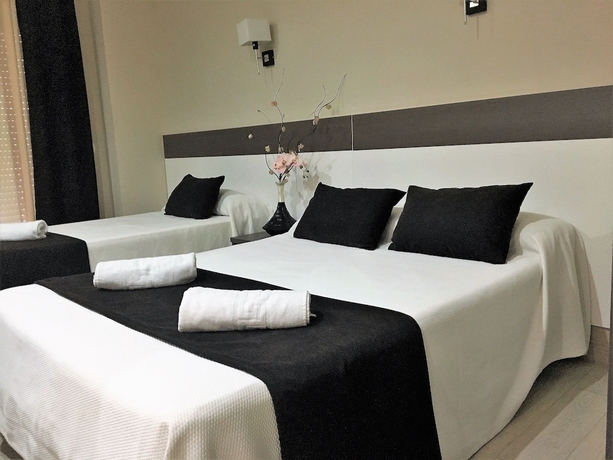 Imagen de la habitación del Hotel Ancla. Foto 13