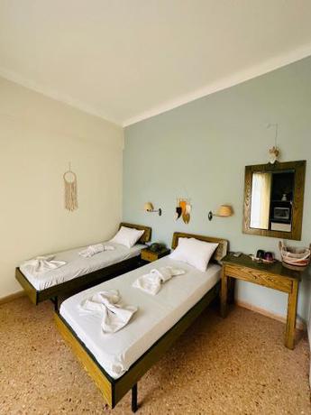 Imagen general del Hotel Ancora, Poros. Foto 10