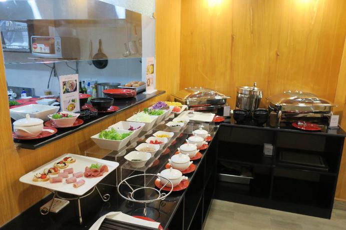 Imagen del bar/restaurante del Hotel Ancyra Tamtam By Continent - Near Hoan Kiem Lake. Foto 3