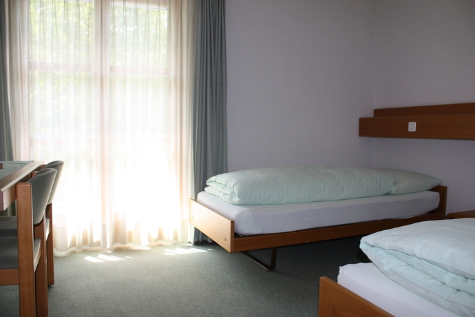 Imagen de la habitación del Hotel And Bildungshaus St Jodern. Foto 13