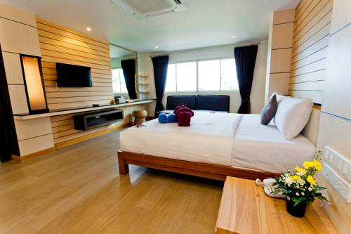 Imagen de la habitación del Hotel Anda Beachside. Foto 3