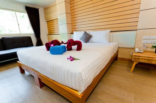 Imagen de la habitación del Hotel Anda Beachside. Foto 4