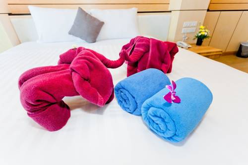 Imagen de la habitación del Hotel Anda Beachside. Foto 13