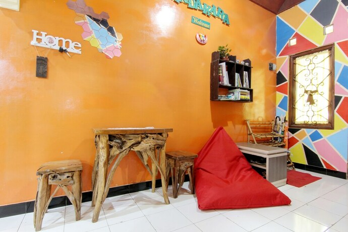 Imagen de los interiores del Hotel Andakara Homestay. Foto 15