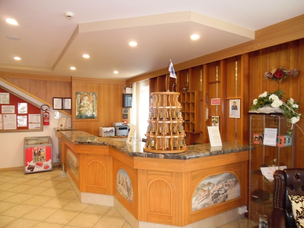 Imagen de los interiores del Hotel Andalo. Foto 16