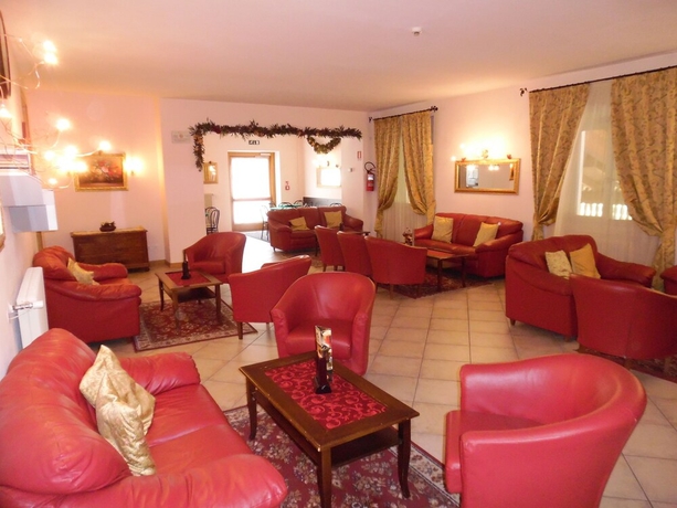 Imagen de los interiores del Hotel Andalo. Foto 17