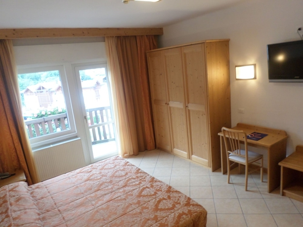 Imagen de la habitación del Hotel Andalo. Foto 11