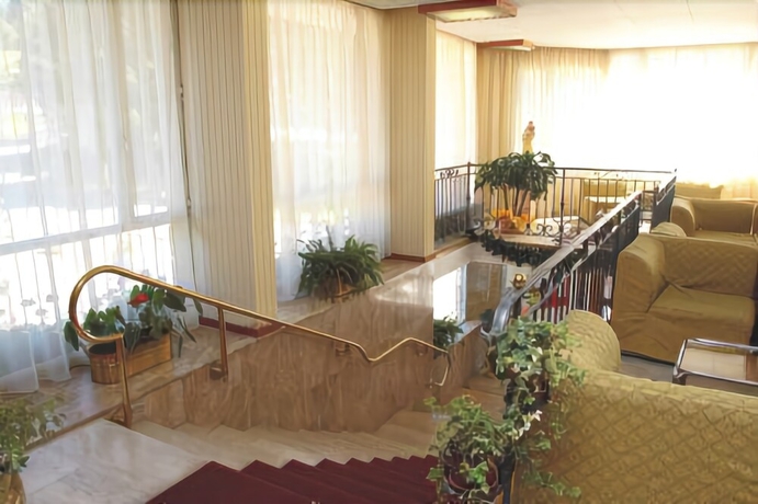 Imagen de los interiores del Hotel Andalo. Foto 19