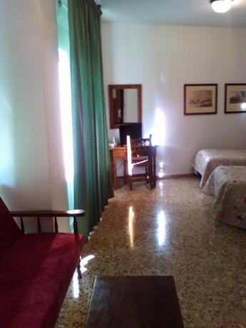 Imagen de la habitación del Hotel Andalucia, Cazorla. Foto 9
