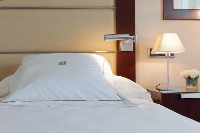 Imagen de la habitación del Hotel Andalucia Center. Foto 2