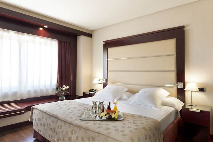 Imagen de la habitación del Hotel Andalucia Center. Foto 3