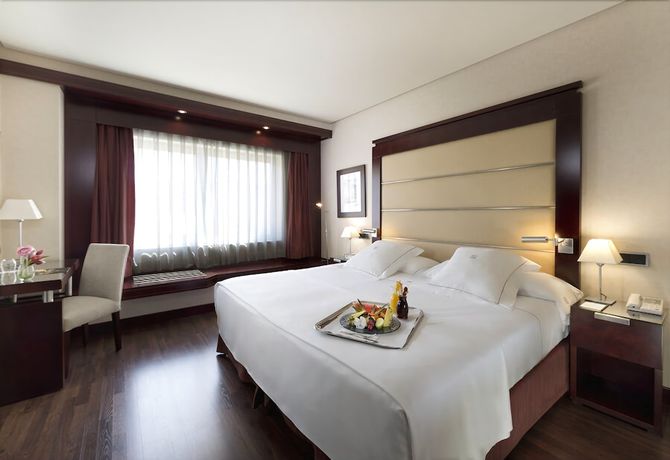 Imagen de la habitación del Hotel Andalucia Center. Foto 4